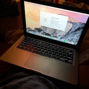 LATE 2011 13’ MACBOOK PRO OS X YOSEMITE